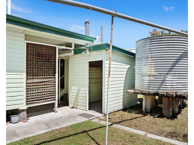 30 Cory Street, Oakey QLD 4401