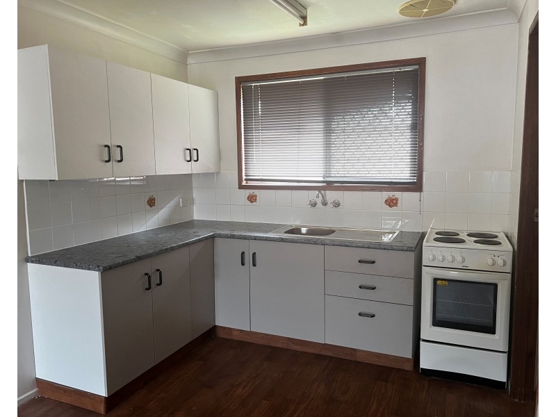 2/24 Proposch Street, Oakey QLD 4401