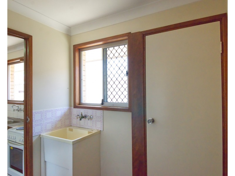 2/24 Proposch Street, Oakey QLD 4401