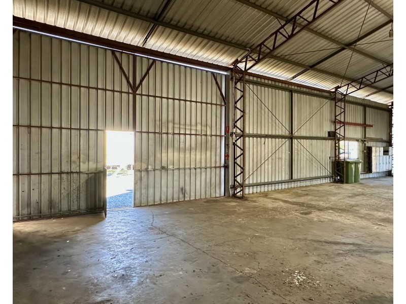 36 Queen St, Oakey QLD 4401