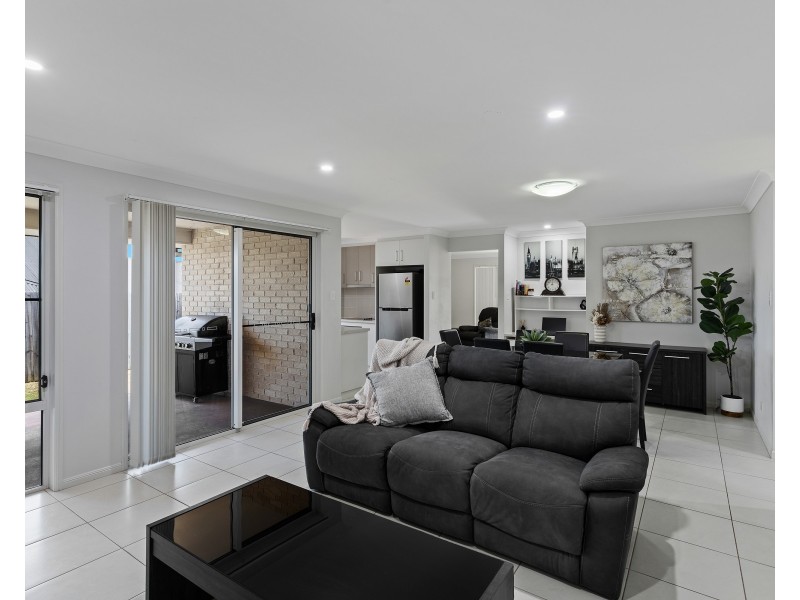 7 Leyden Drive, Oakey QLD 4401