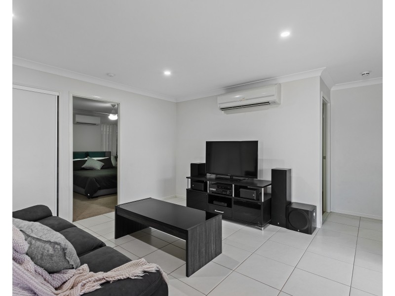 7 Leyden Drive, Oakey QLD 4401