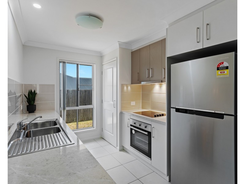 7 Leyden Drive, Oakey QLD 4401