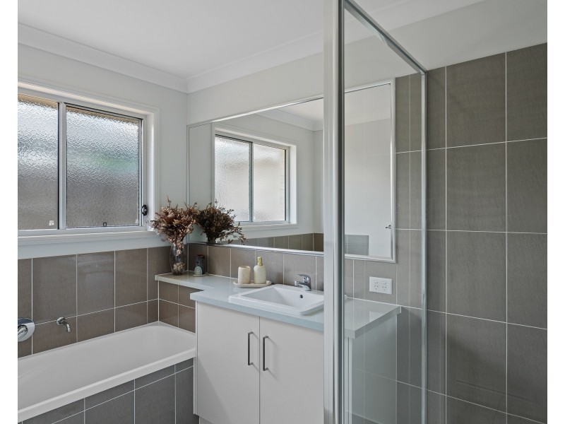 7 Leyden Drive, Oakey QLD 4401