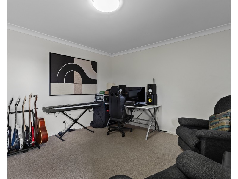 7 Leyden Drive, Oakey QLD 4401