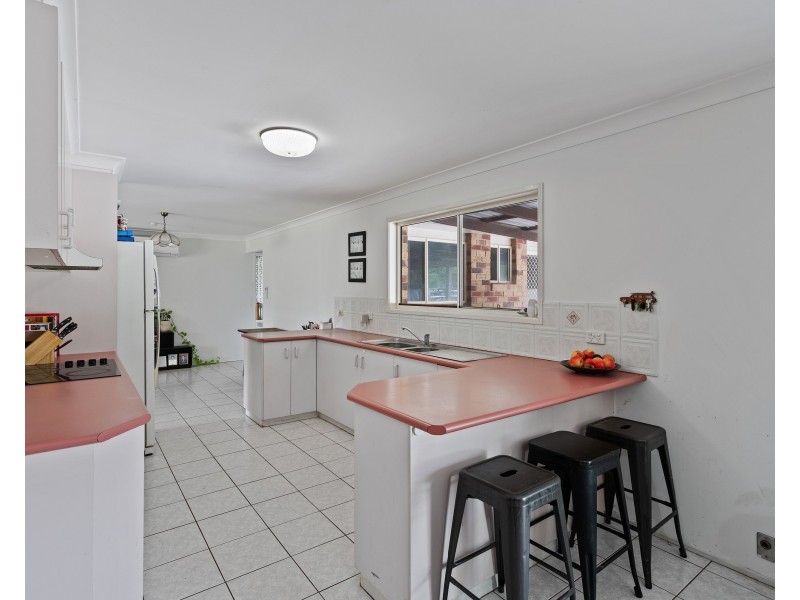 9 Voll Avenue, Oakey QLD 4401