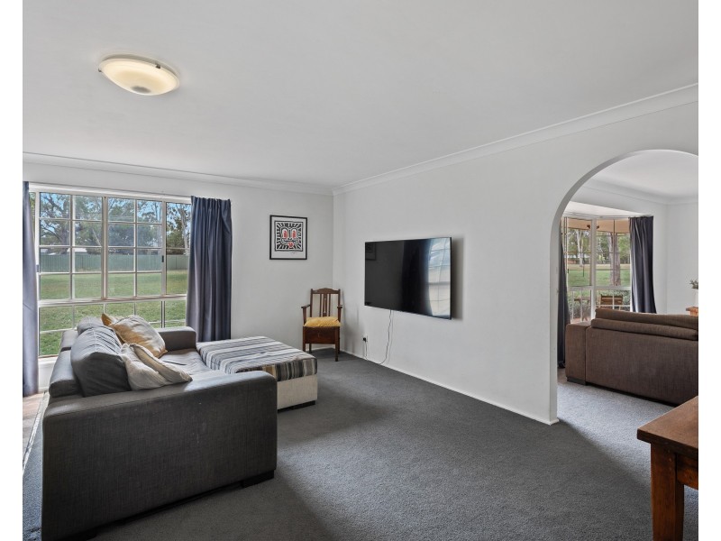 9 Voll Avenue, Oakey QLD 4401