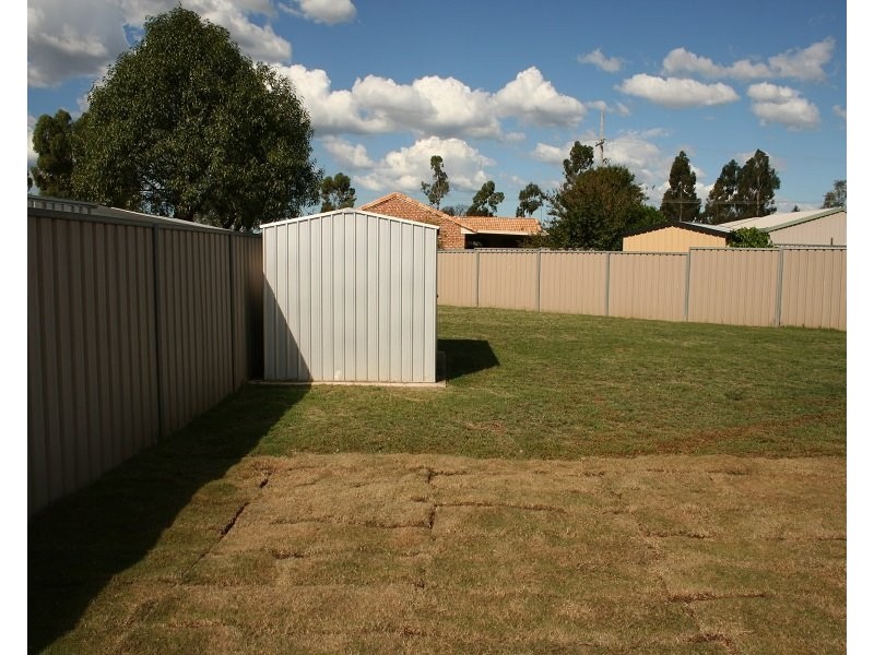 18 Cass Court, Oakey QLD 4401