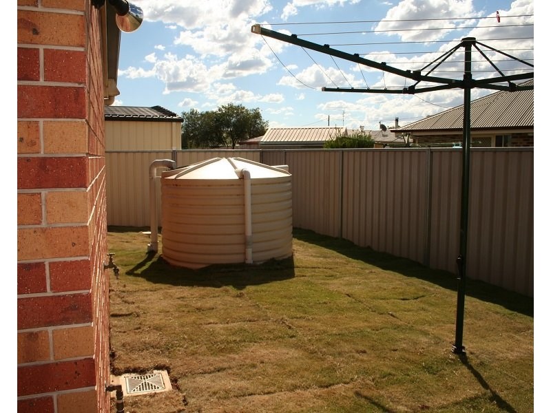 18 Cass Court, Oakey QLD 4401