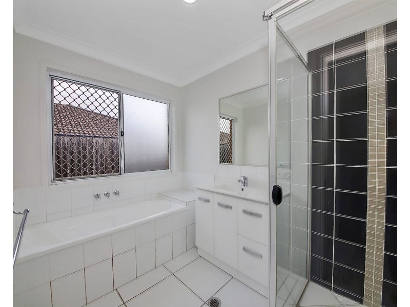 41 Hubner Drive, Rothwell QLD 4022