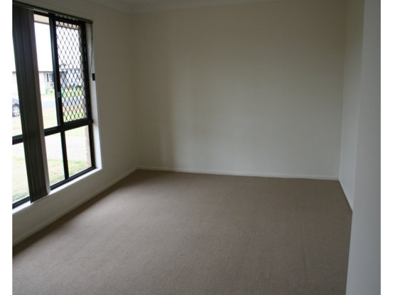 10 Cass Court, Oakey QLD 4401