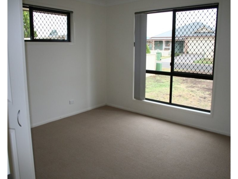 10 Cass Court, Oakey QLD 4401