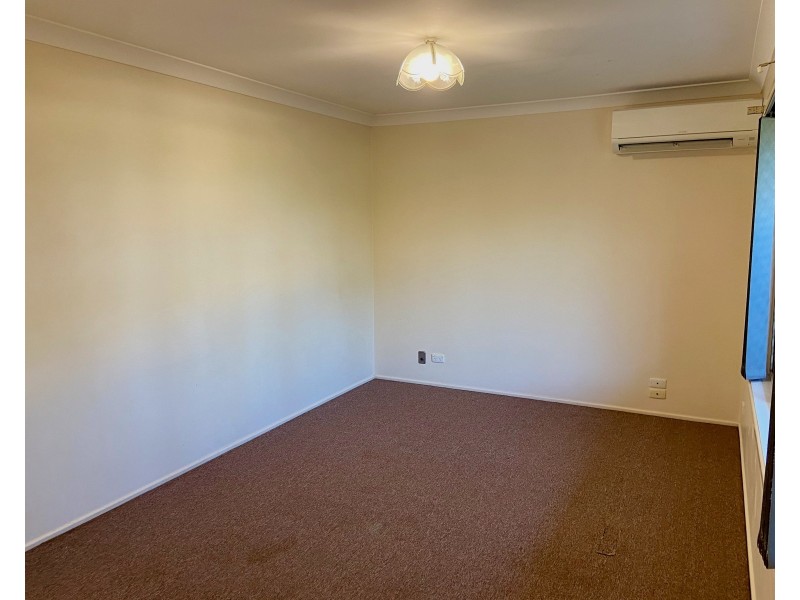 41 Hamlyn Road, Oakey QLD 4401