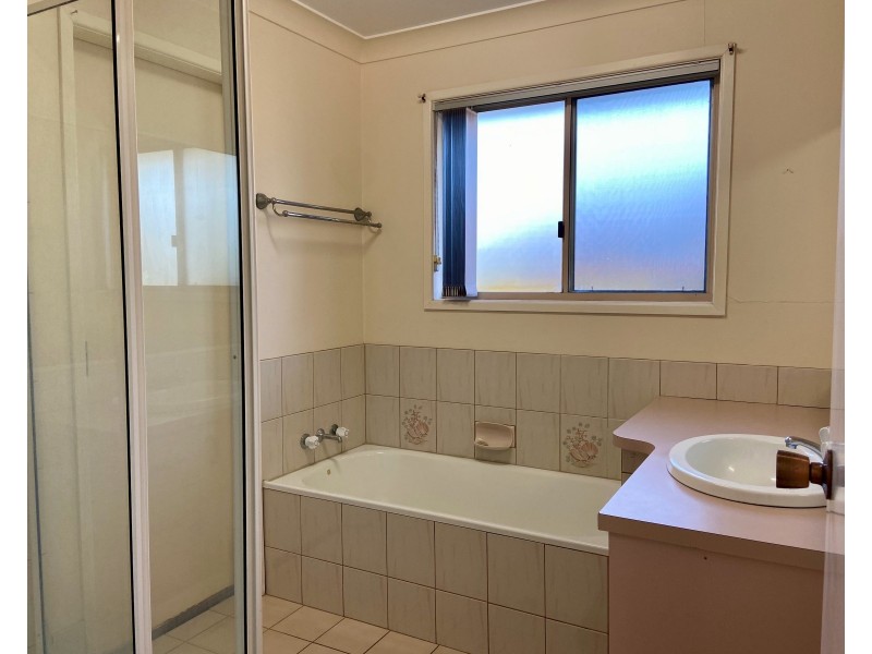 41 Hamlyn Road, Oakey QLD 4401