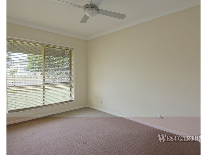 11 Cherry Street, Oakey QLD 4401