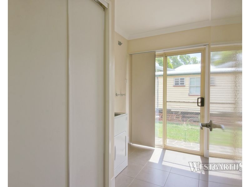11 Cherry Street, Oakey QLD 4401