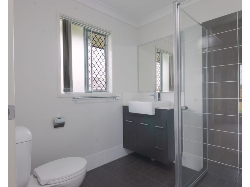 24 Taragon Street, Glenvale QLD 4350
