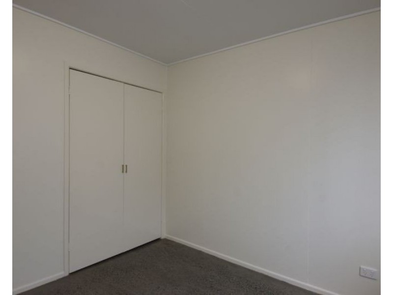 2/23 York Street, Oakey QLD 4401