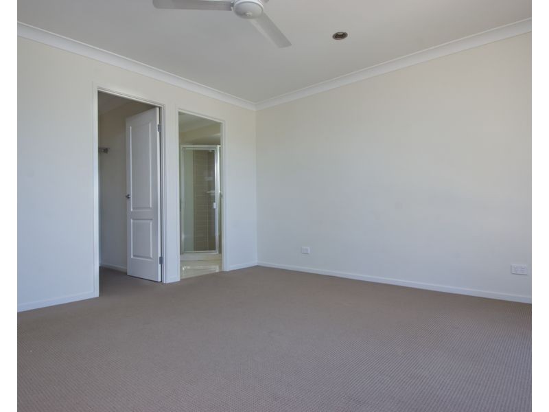 32 Aruma Drive, Oakey QLD 4401