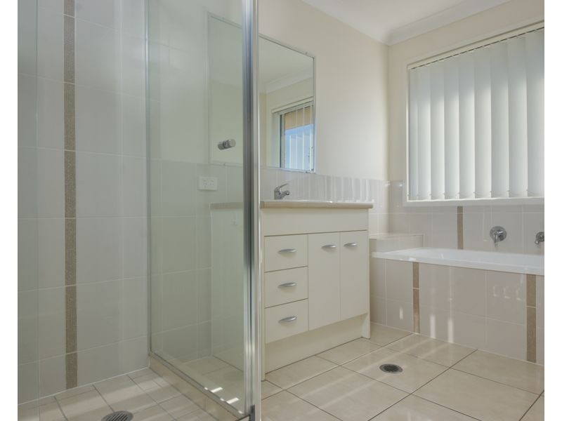 32 Aruma Drive, Oakey QLD 4401
