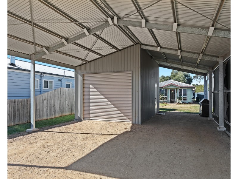 3B Desmond Street, Oakey QLD 4401