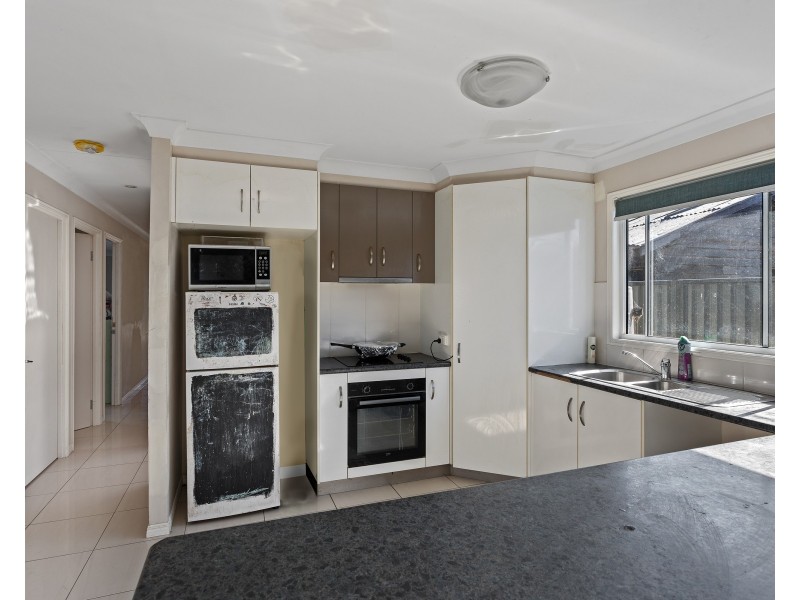 3B Desmond Street, Oakey QLD 4401