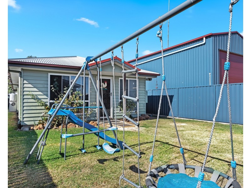 3B Desmond Street, Oakey QLD 4401