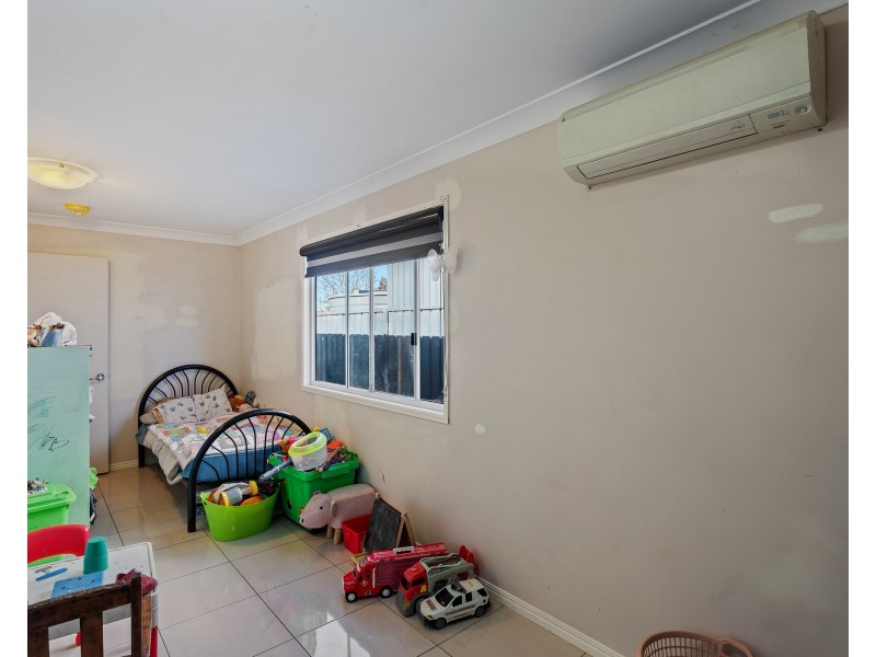 3B Desmond Street, Oakey QLD 4401