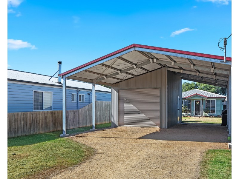 3B Desmond Street, Oakey QLD 4401