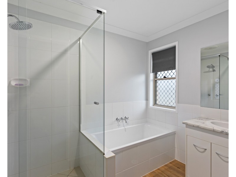 15 Murray Street, Oakey QLD 4401