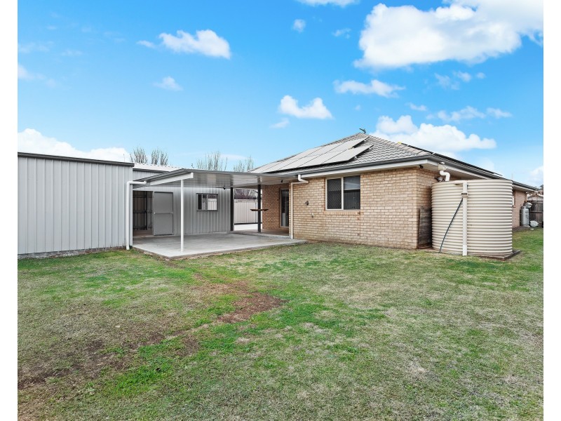 15 Murray Street, Oakey QLD 4401