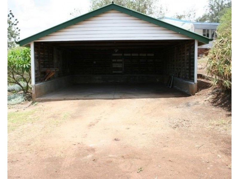 26 Toowoomba Road, Oakey QLD 4401