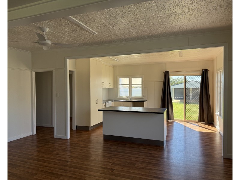 30 Main Street, Mount Tyson QLD 4356