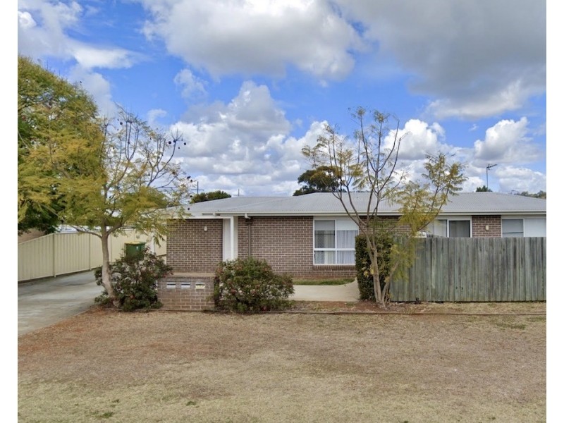 Unit 3/4 Clive Street, Oakey QLD 4401