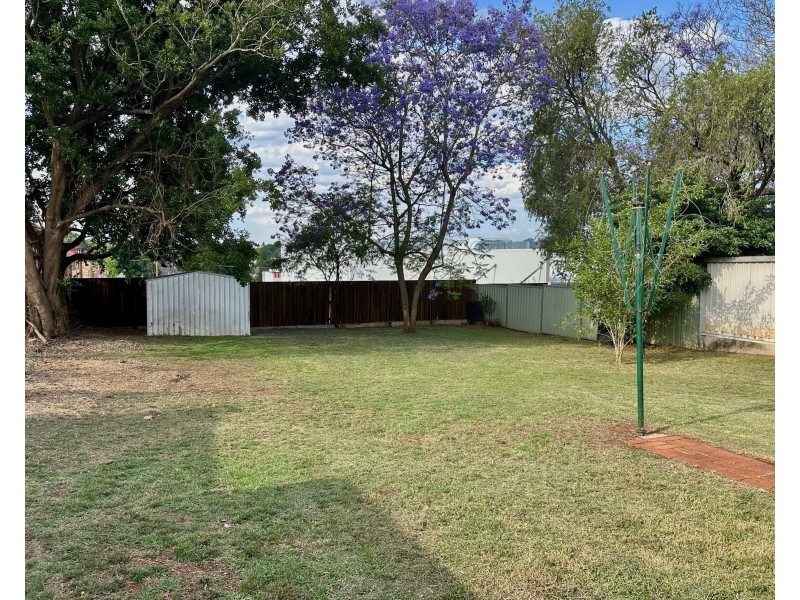 7 O’Quinn Street, Harristown QLD 4350
