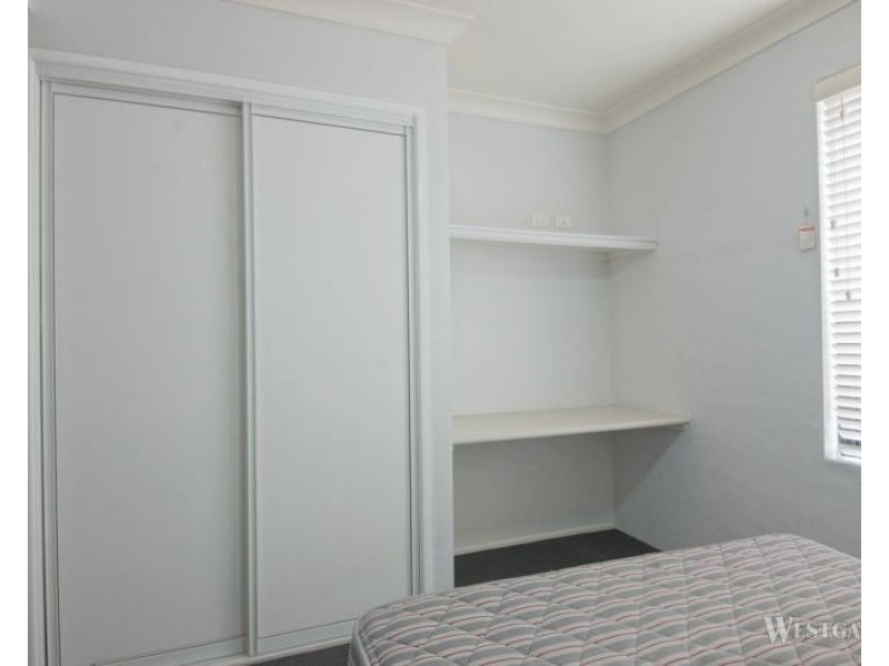 3/1-3 Uniplaza Court, Kearneys Spring QLD 4350