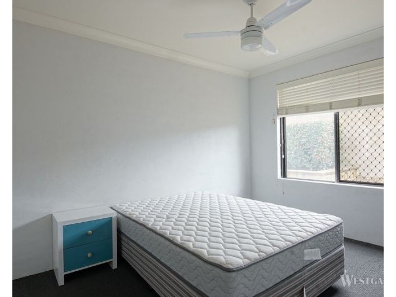 3/1-3 Uniplaza Court, Kearneys Spring QLD 4350