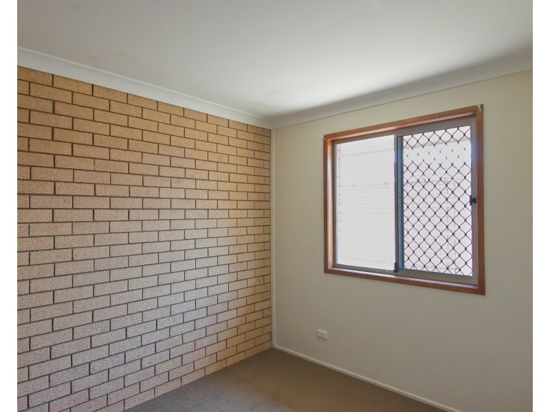 2/24 Proposch Street, Oakey QLD 4401