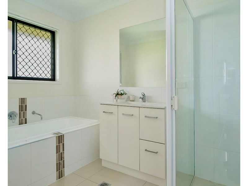 28 Tarcoola Street, Wyreema QLD 4352