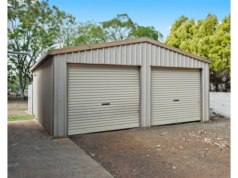 23 West Street, Oakey QLD 4401