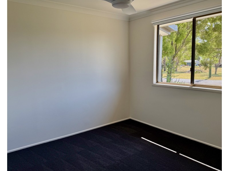 23 West Street, Oakey QLD 4401