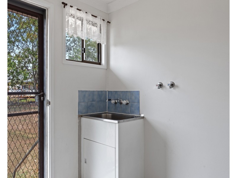 23 West Street, Oakey QLD 4401