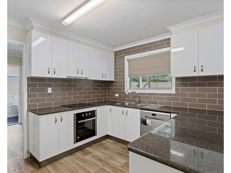 9 Hampton Street, Newtown QLD 4350