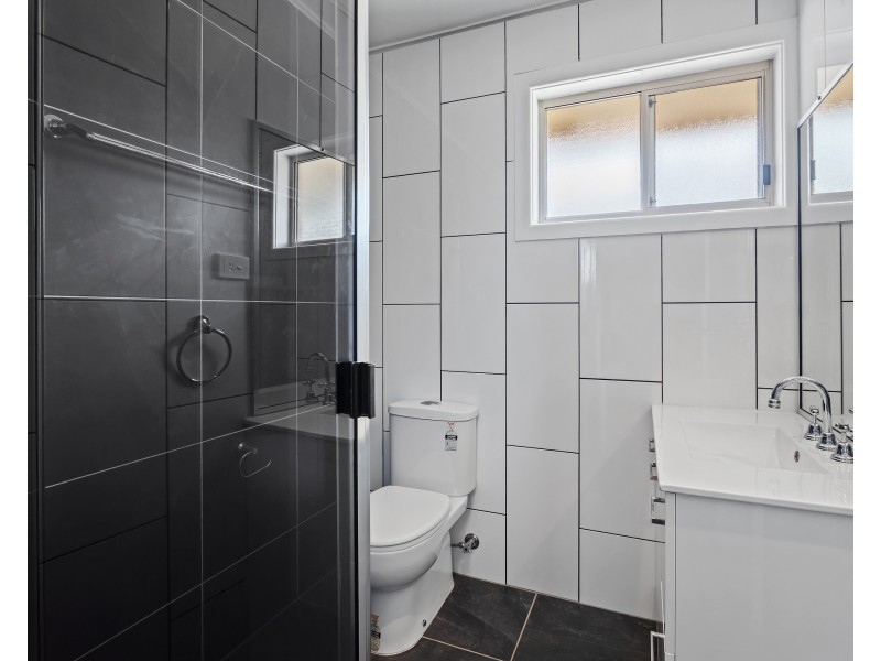 9 Hampton Street, Newtown QLD 4350