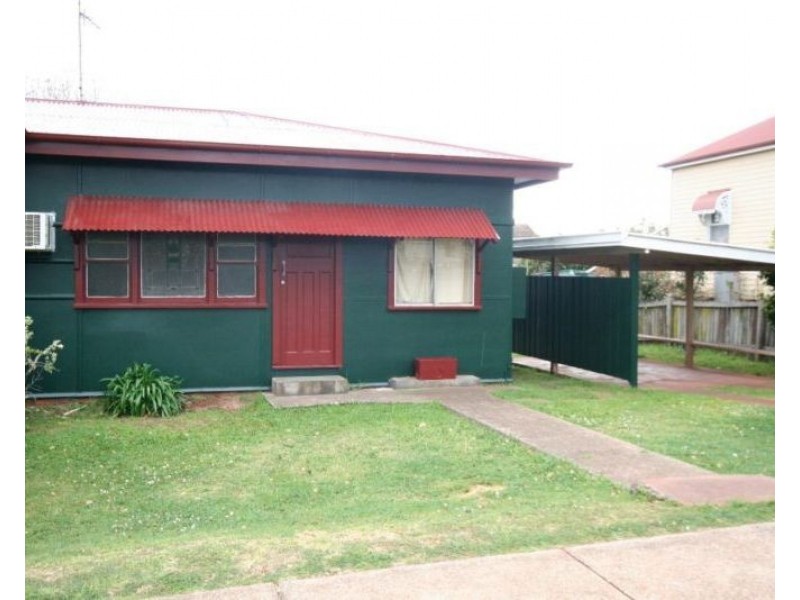 1/165 Perth Street, South Toowoomba QLD 4350