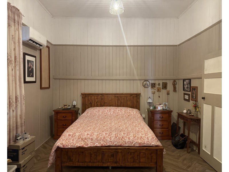 15 Donely Street, Oakey QLD 4401