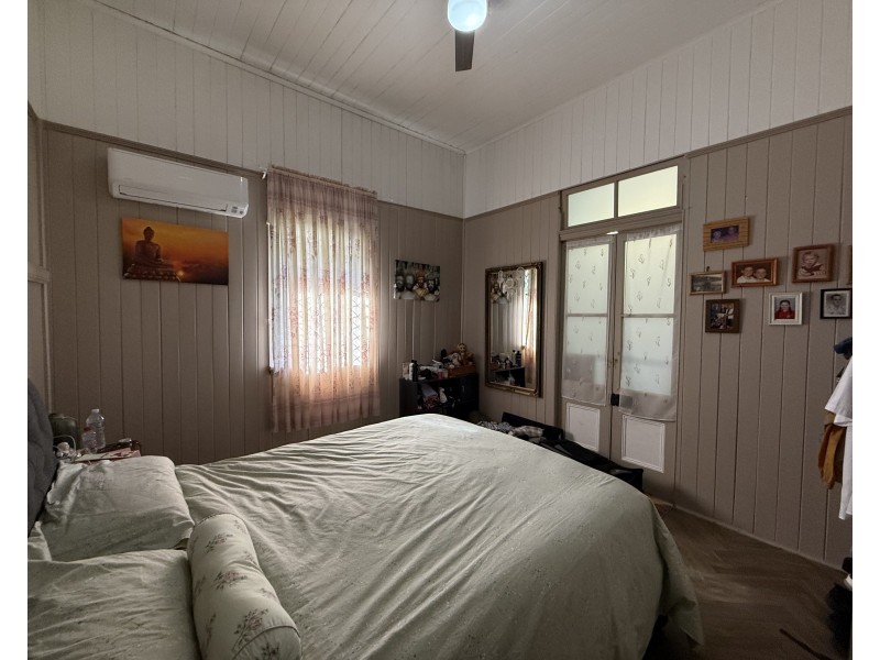 15 Donely Street, Oakey QLD 4401