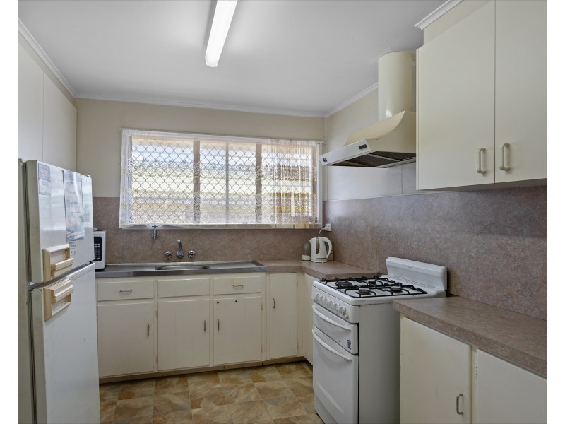 37 Proposch Street, Oakey QLD 4401