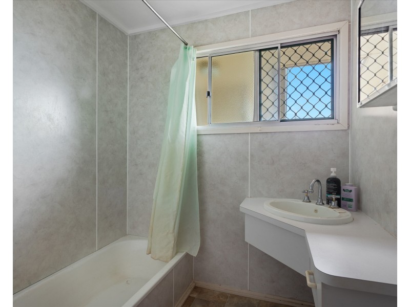 37 Proposch Street, Oakey QLD 4401