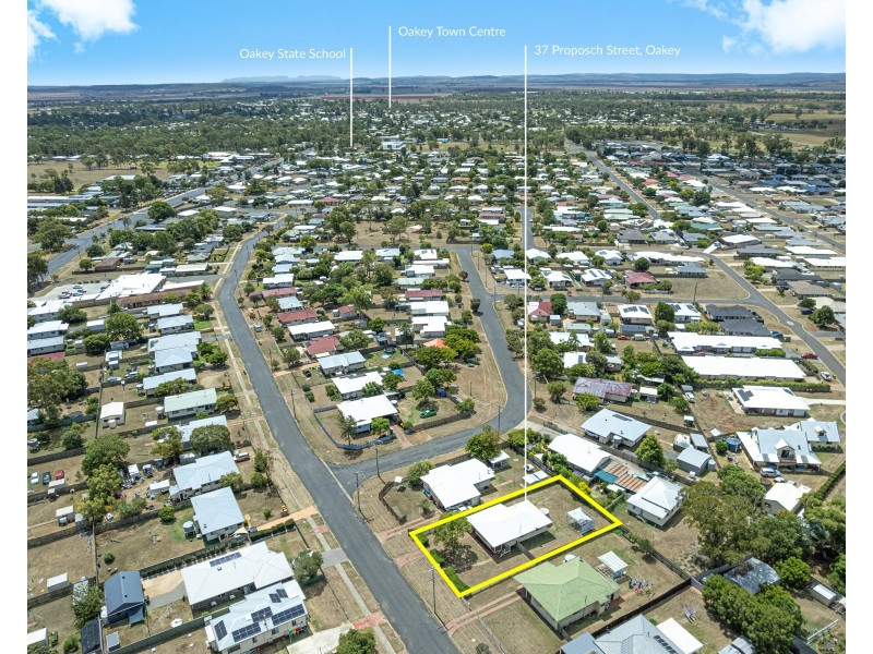 37 Proposch Street, Oakey QLD 4401